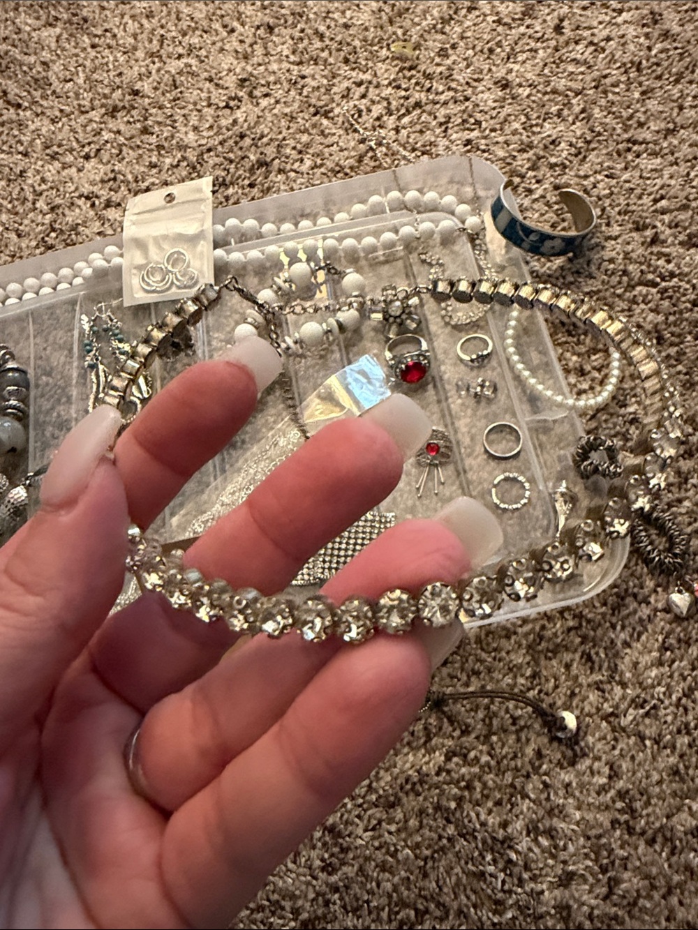 Lot of Vintage to Modern Jewelry lot - Picture 2 of 12